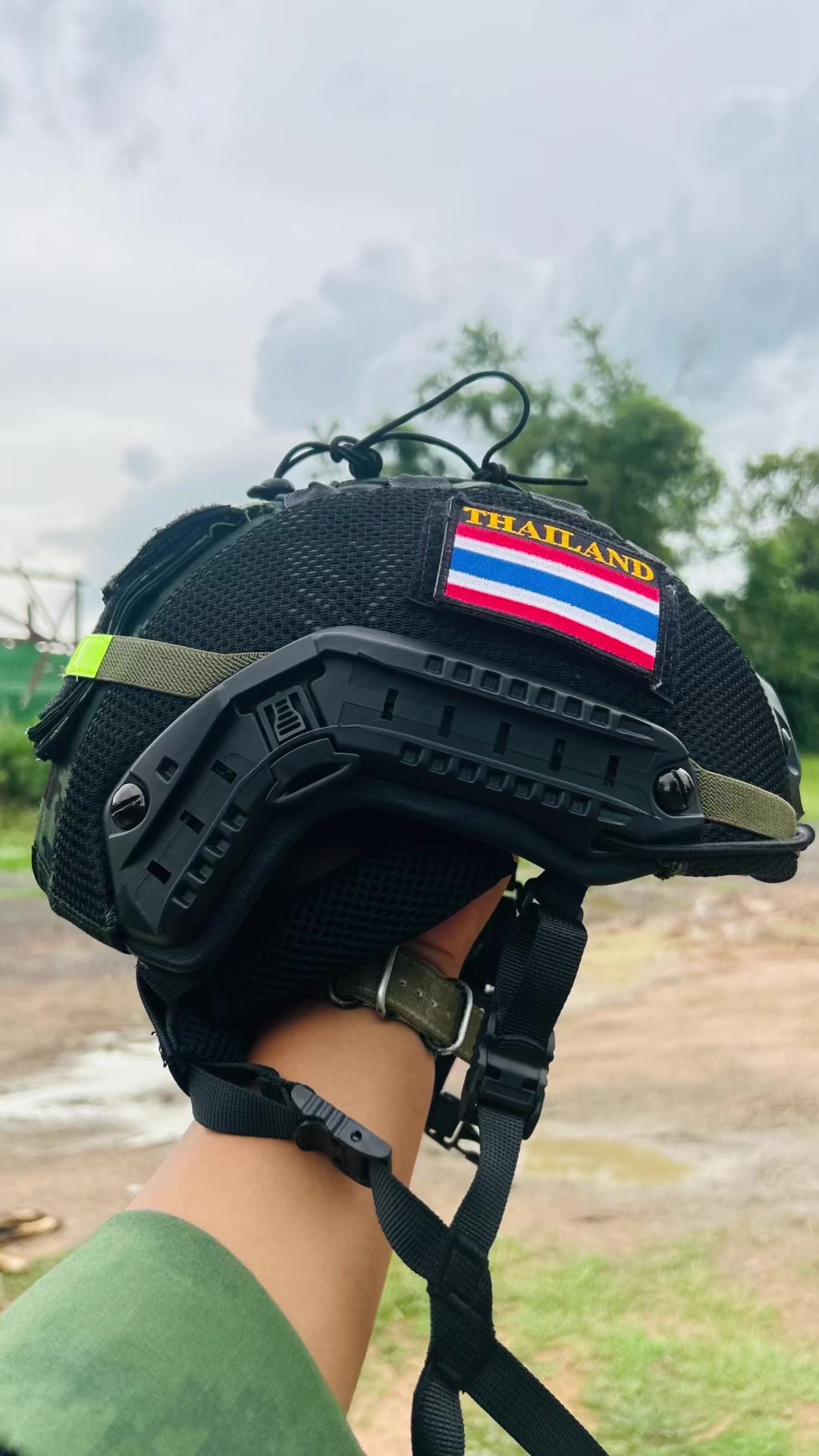 @YUTTAPONG