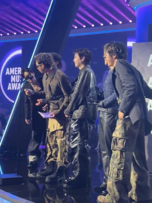 @AMAs
