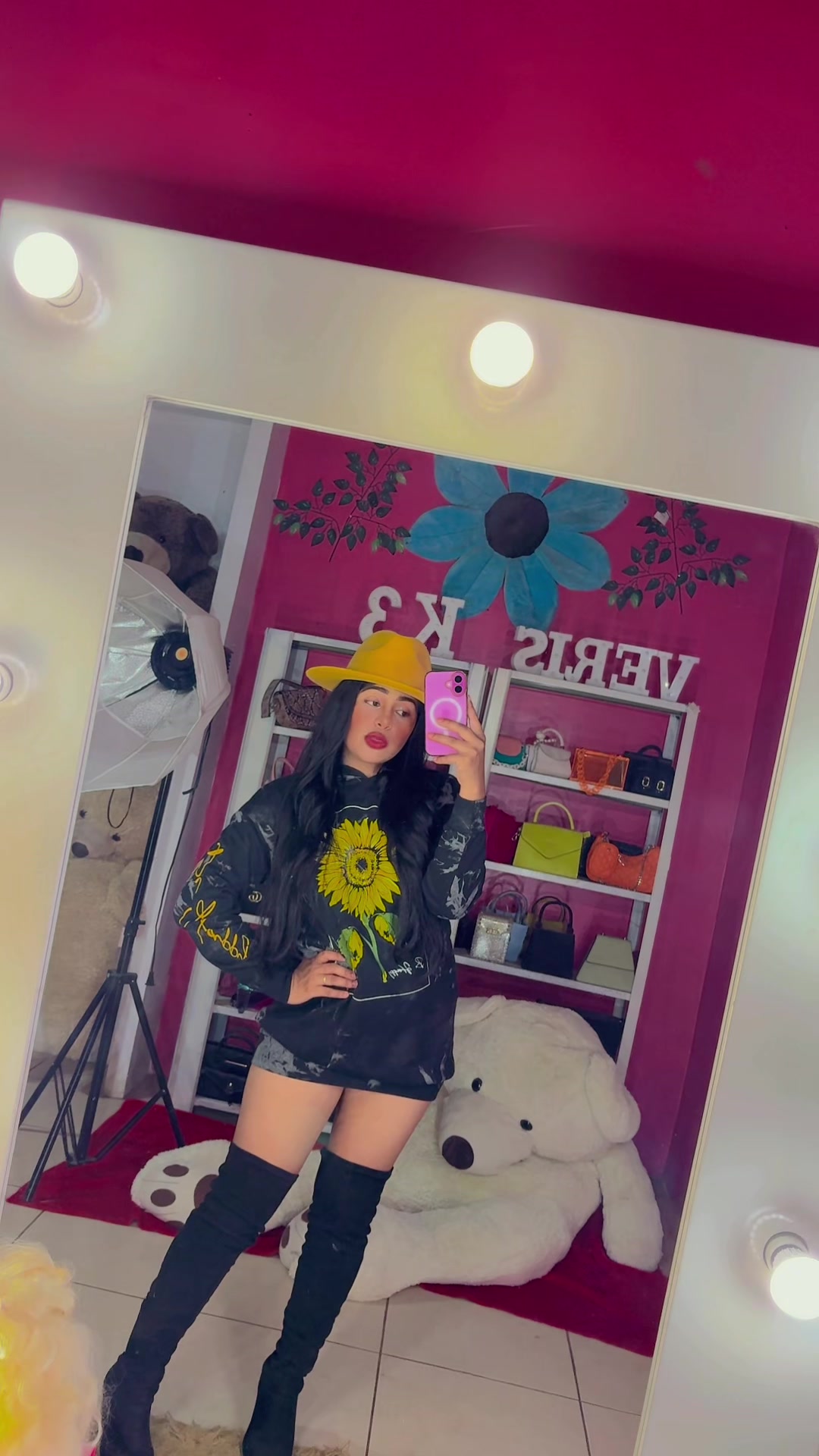 @Ver&iuml;ss Lopez 🦋