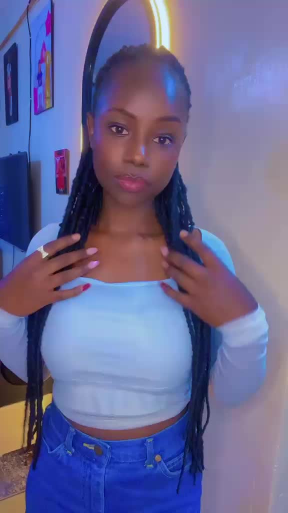 @_its_debbie🦋