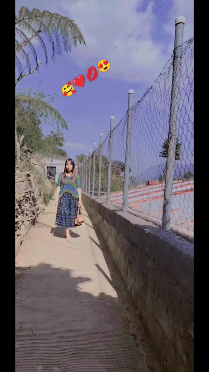 @Trajes tipicosYvariedadesDeysi