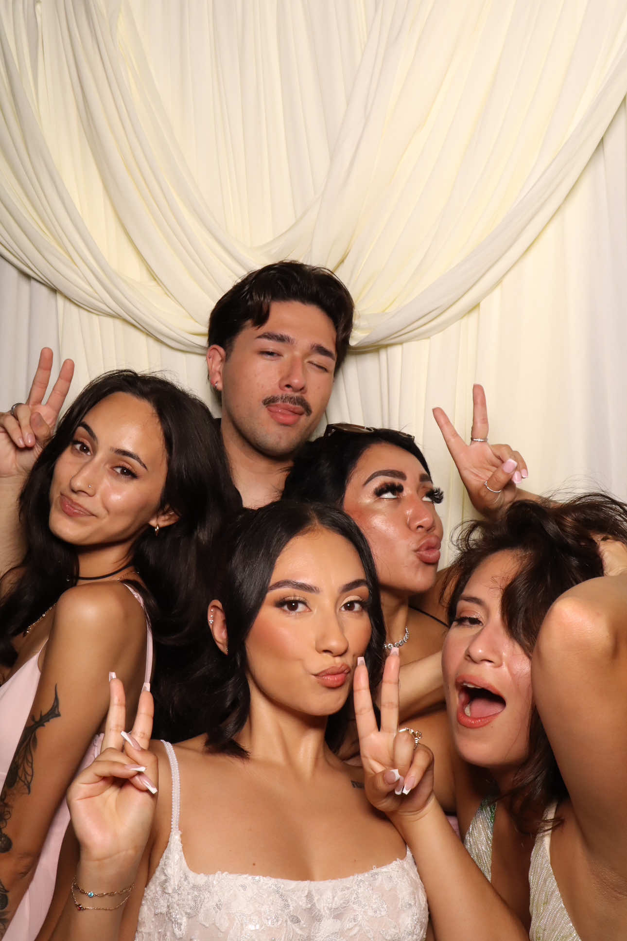 @FotoBloomPhotobooth
