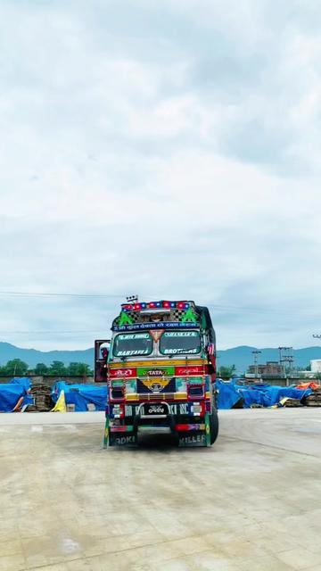 @SuNiL XeTtRi