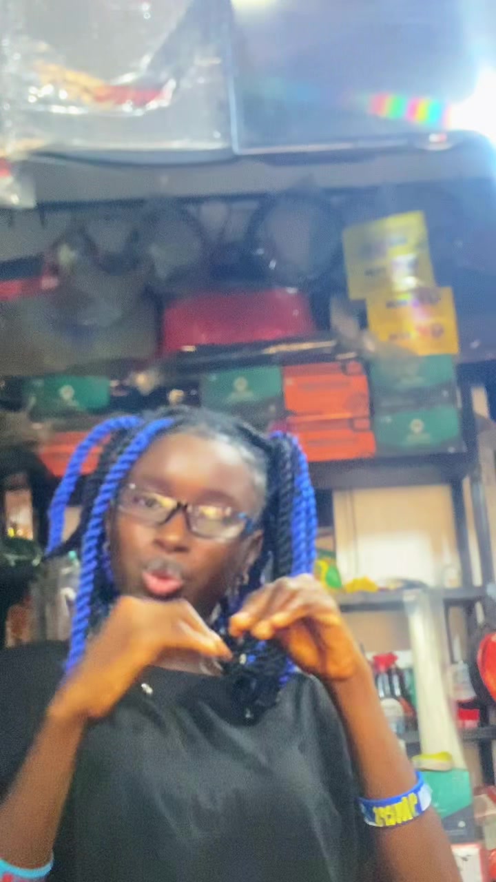 @iamroxy 🥰