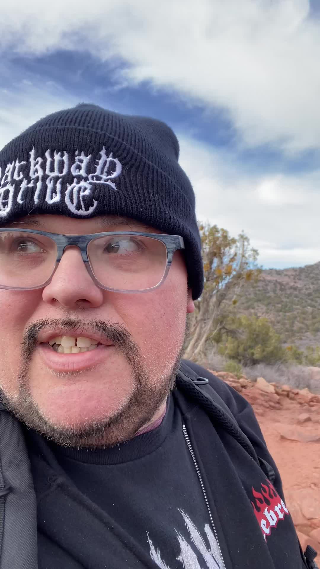 @🎸Hiking Metalhead❌