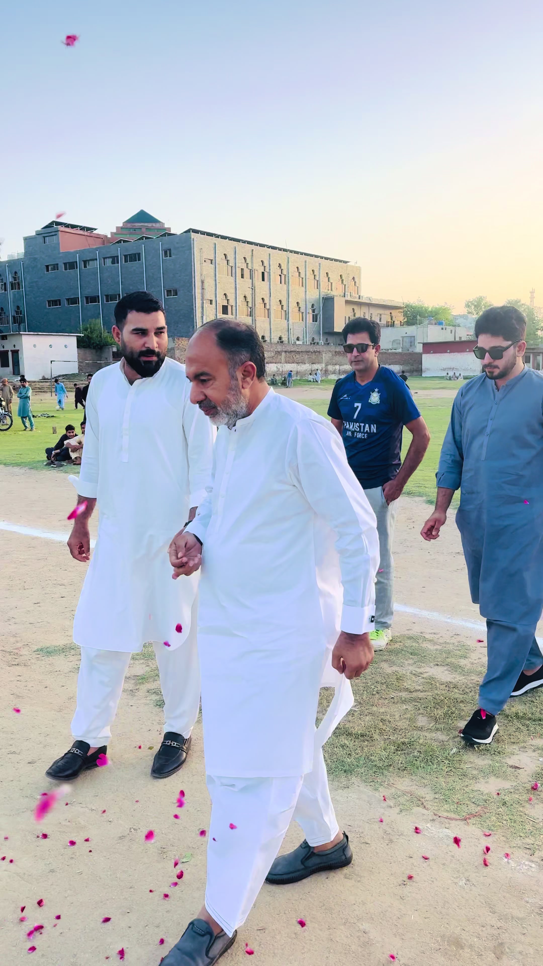 @Qaisar Malik