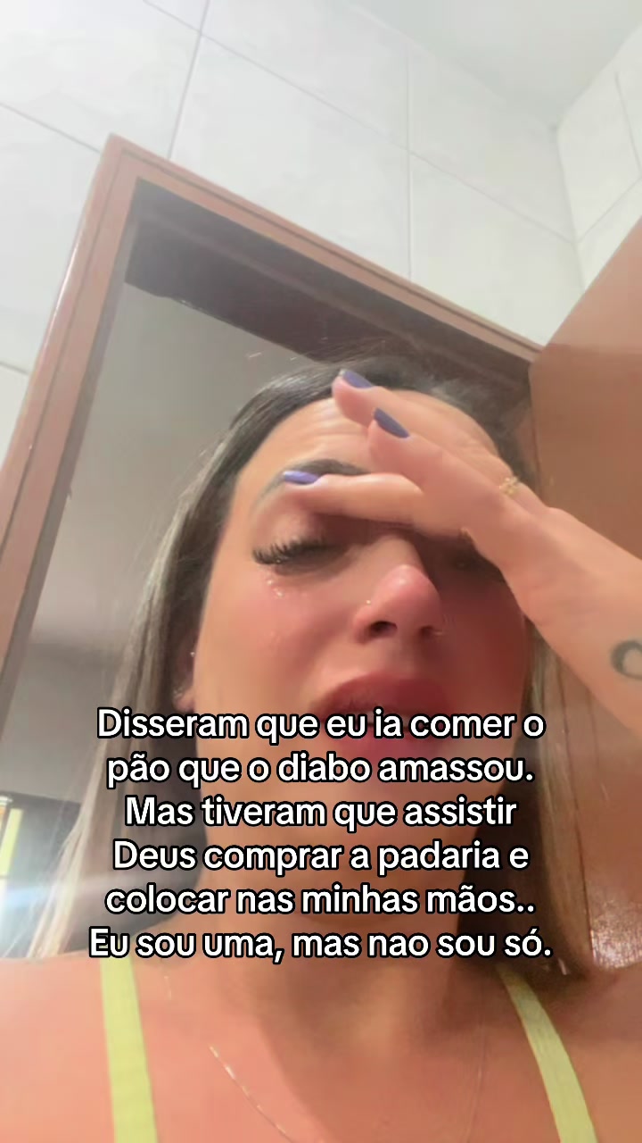 @Ana Carolina