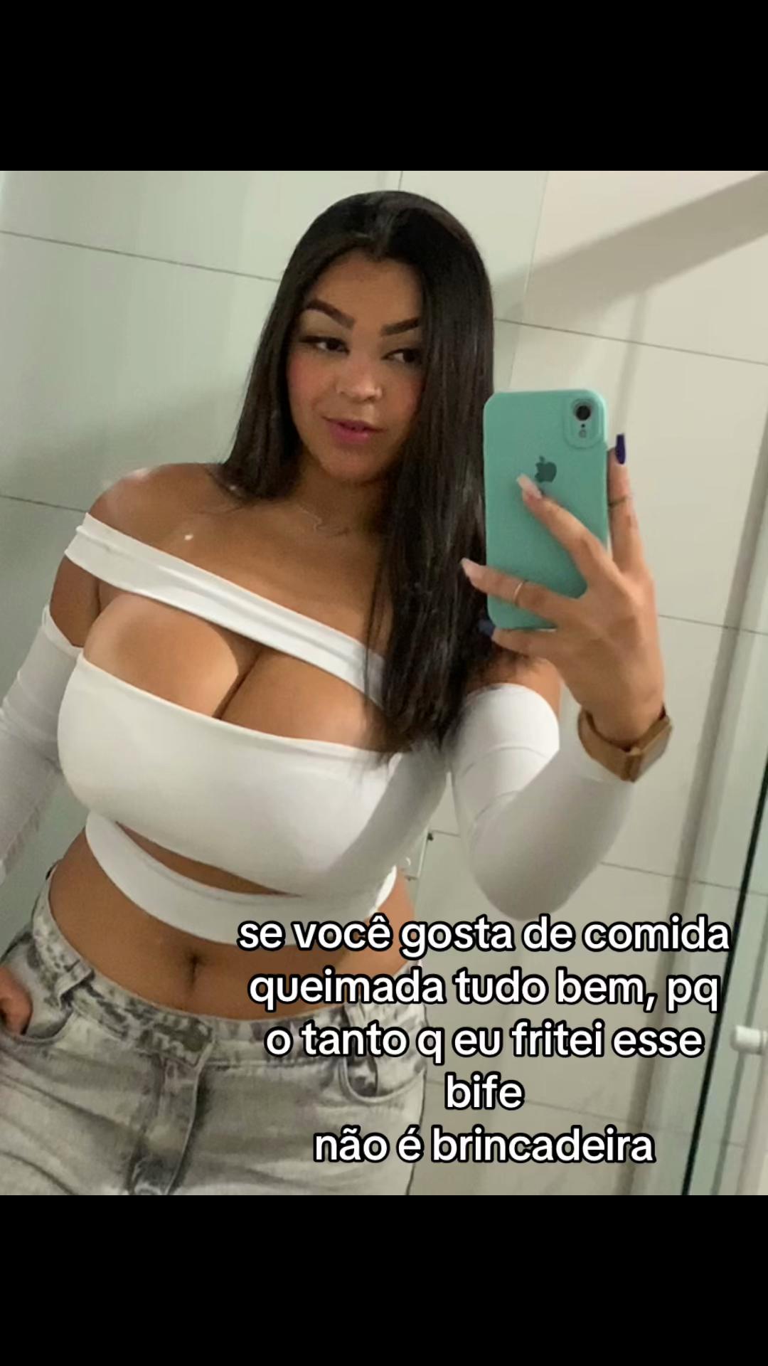 @Julya Souza
