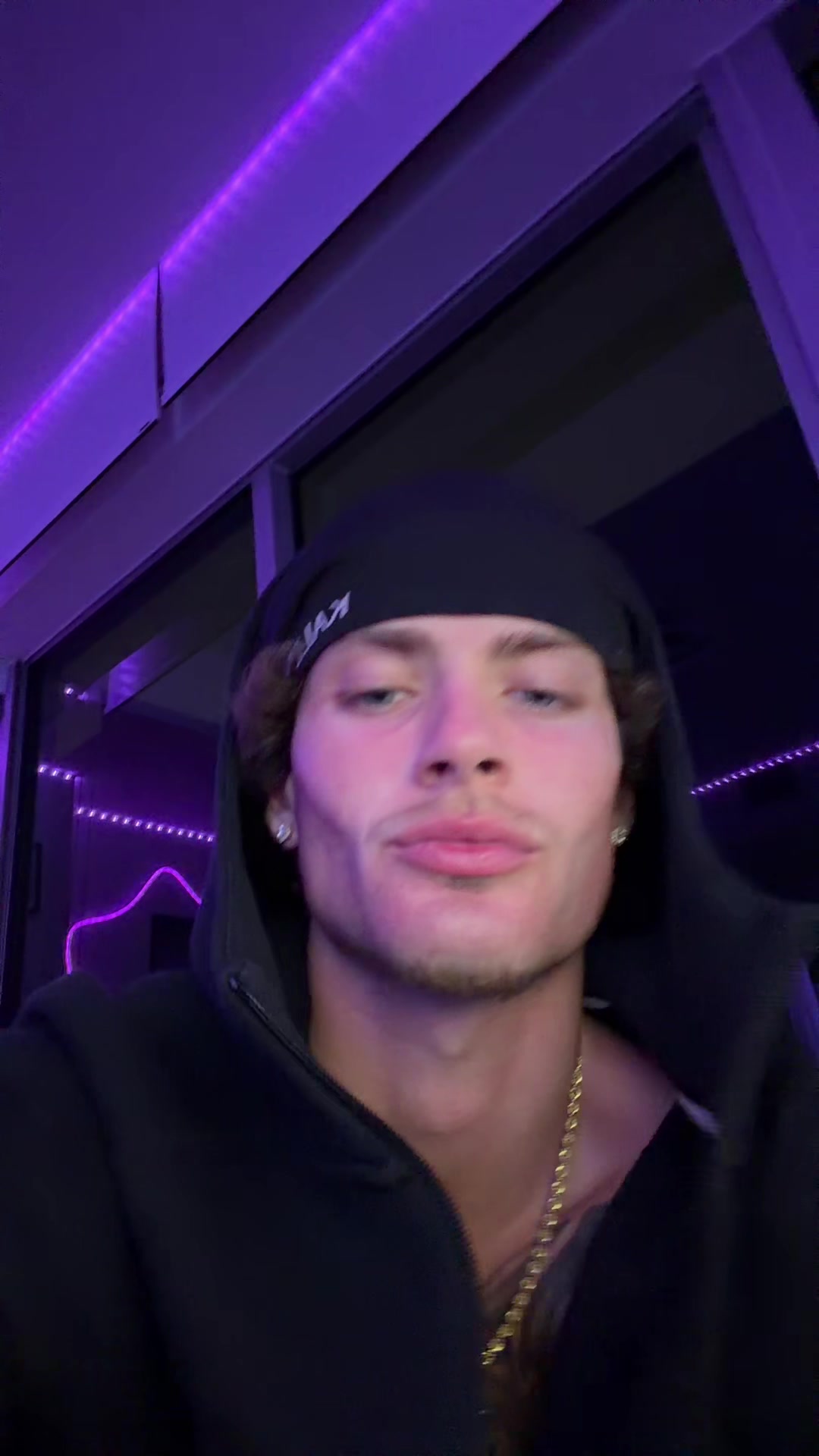 @idkaceakers