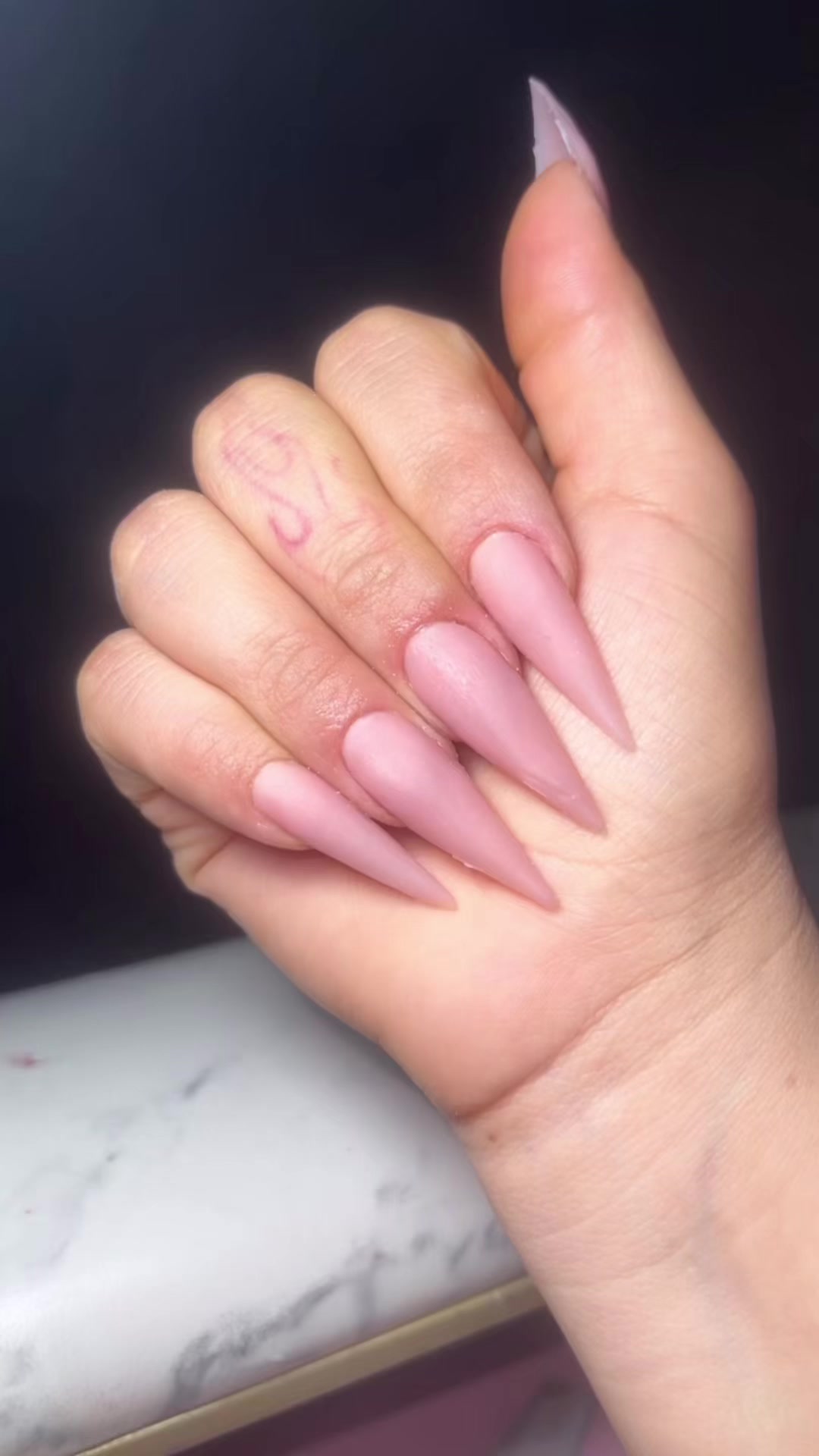 @اسمي بيوتين
