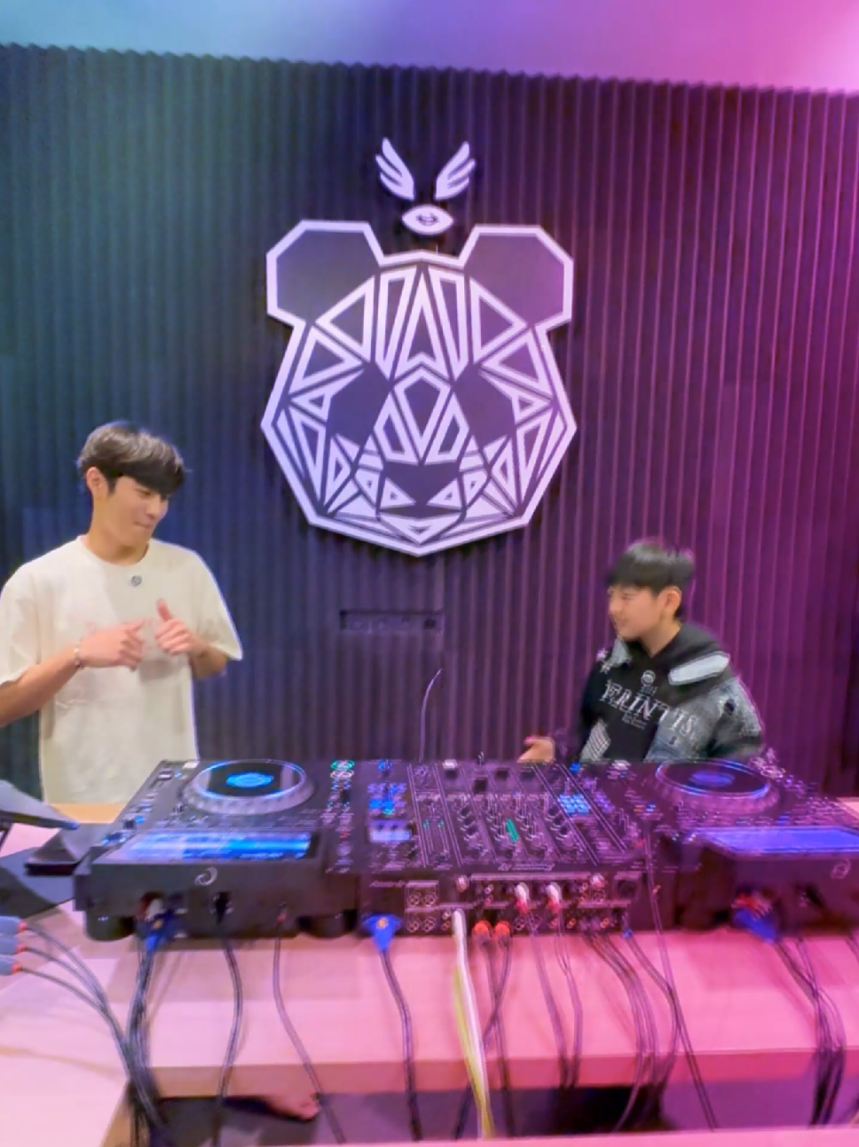 @DJ Panda