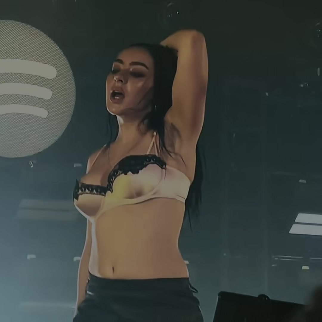 @xcx angel🪽⋆˙⟡