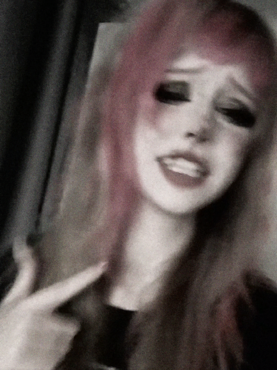 @𝓜𝓪𝓷𝓭𝓻𝓲𝓼♡