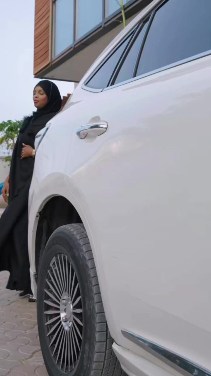 @Fadumo Riyaad