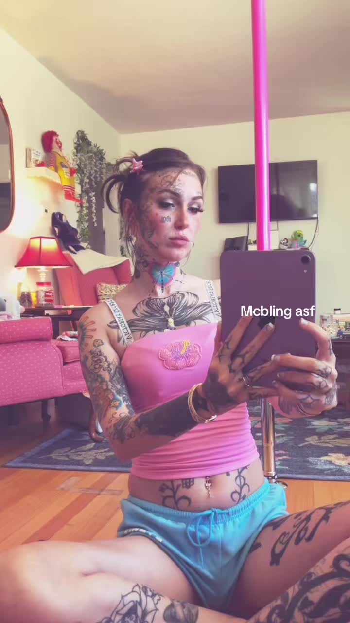 @powderpuffgrrrl