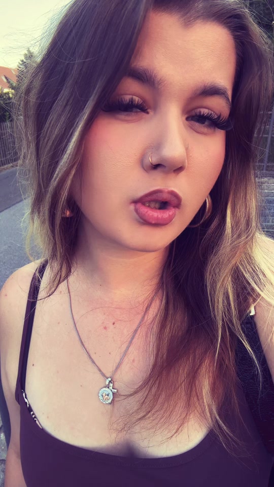@Ayleenchen