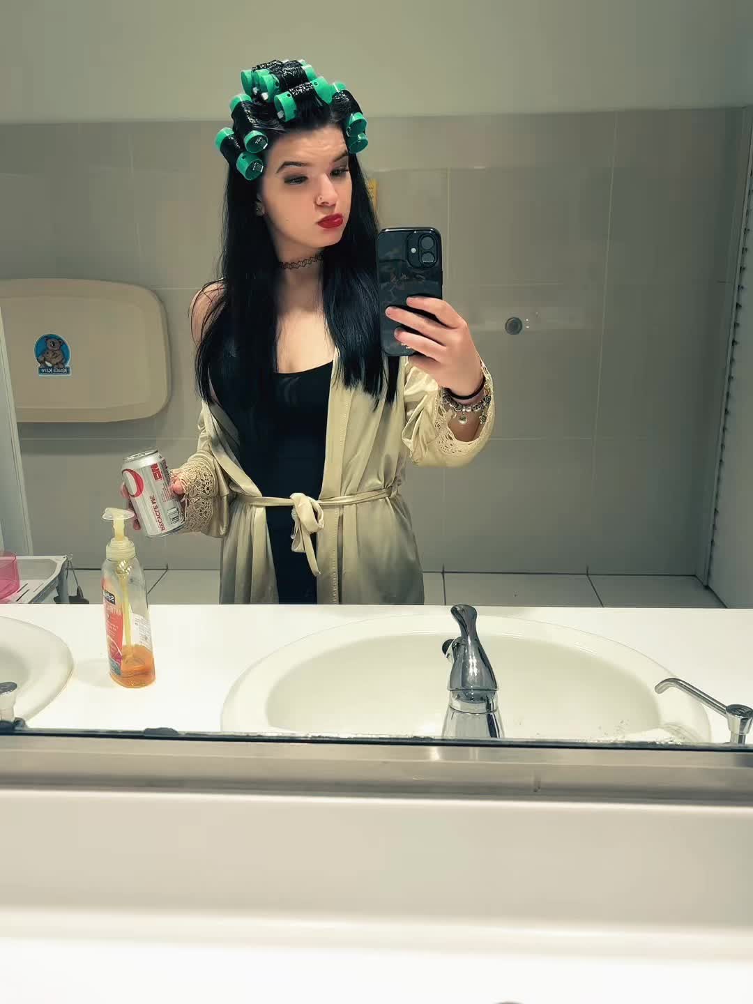 @🪷