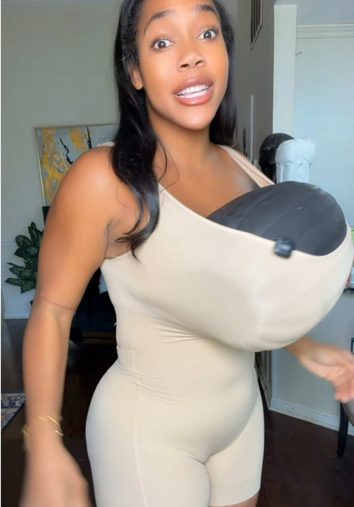 @Lynnluxury | Tall & Curvy