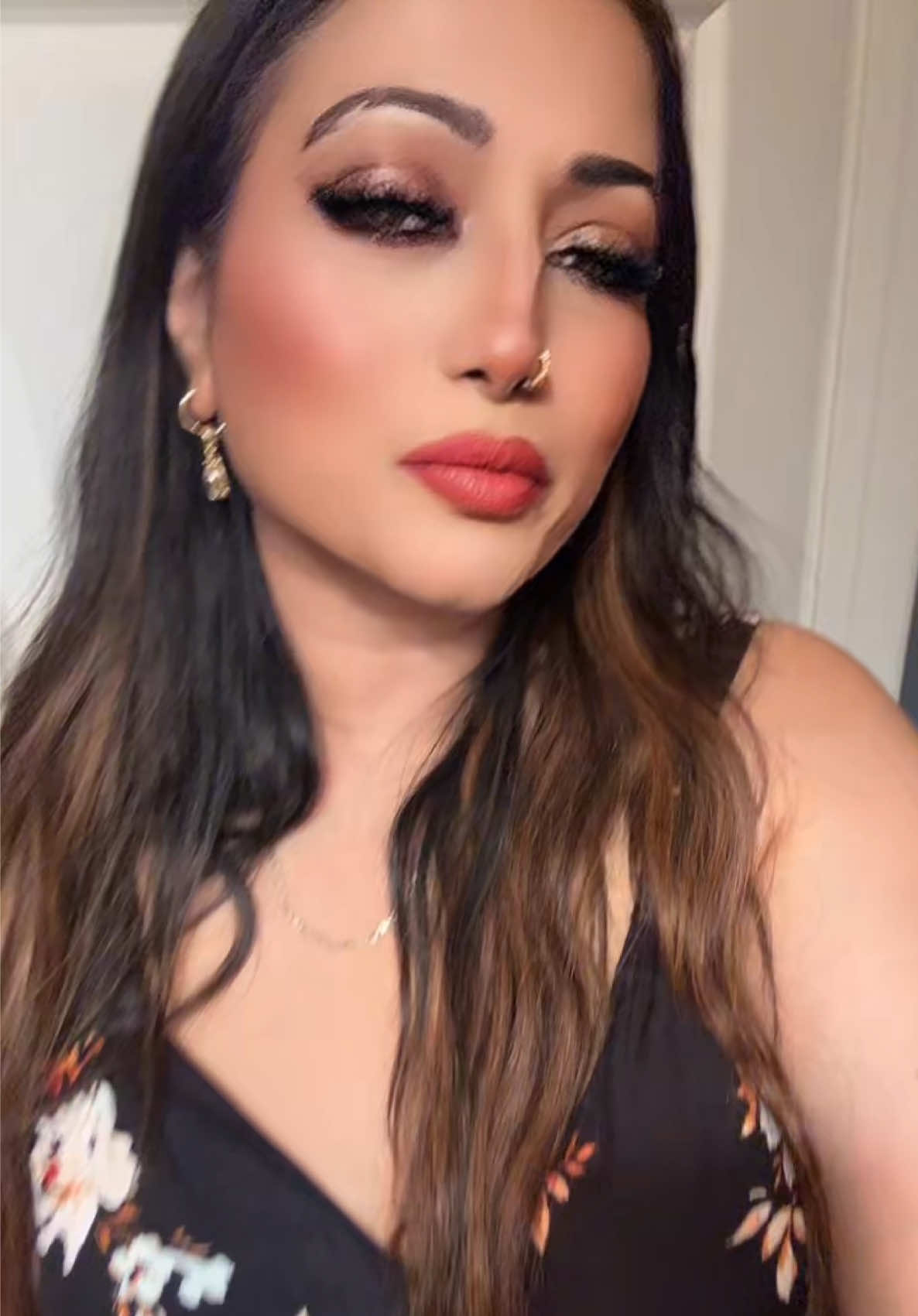 @AsliSona