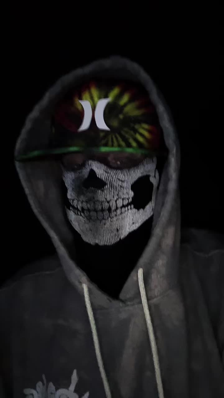 @โ๐๐๐๐ค๐๐๐_๐ผ๐๐๐๐๐