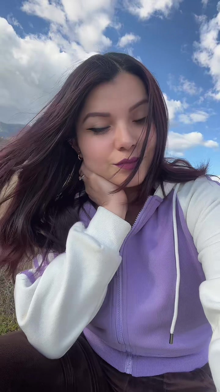 @Vina🦋