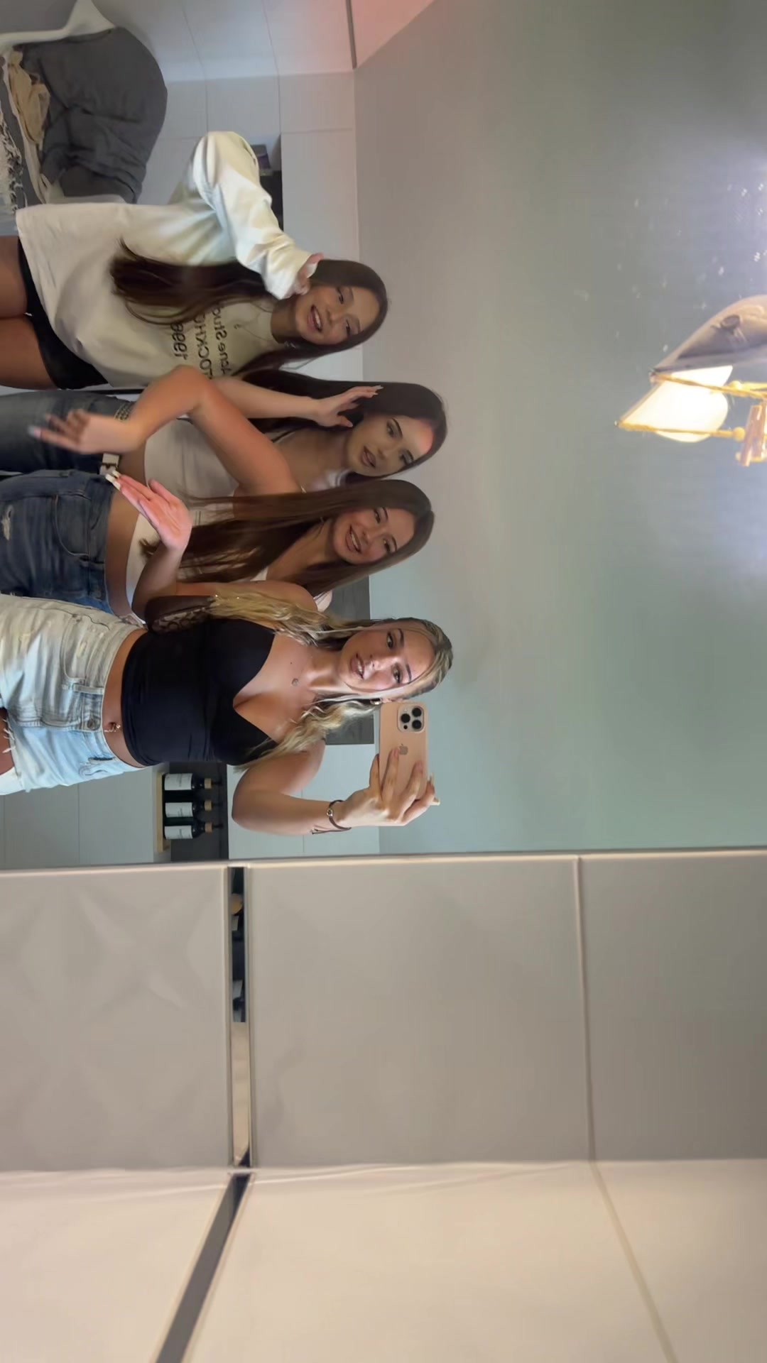 @nikolc1a_