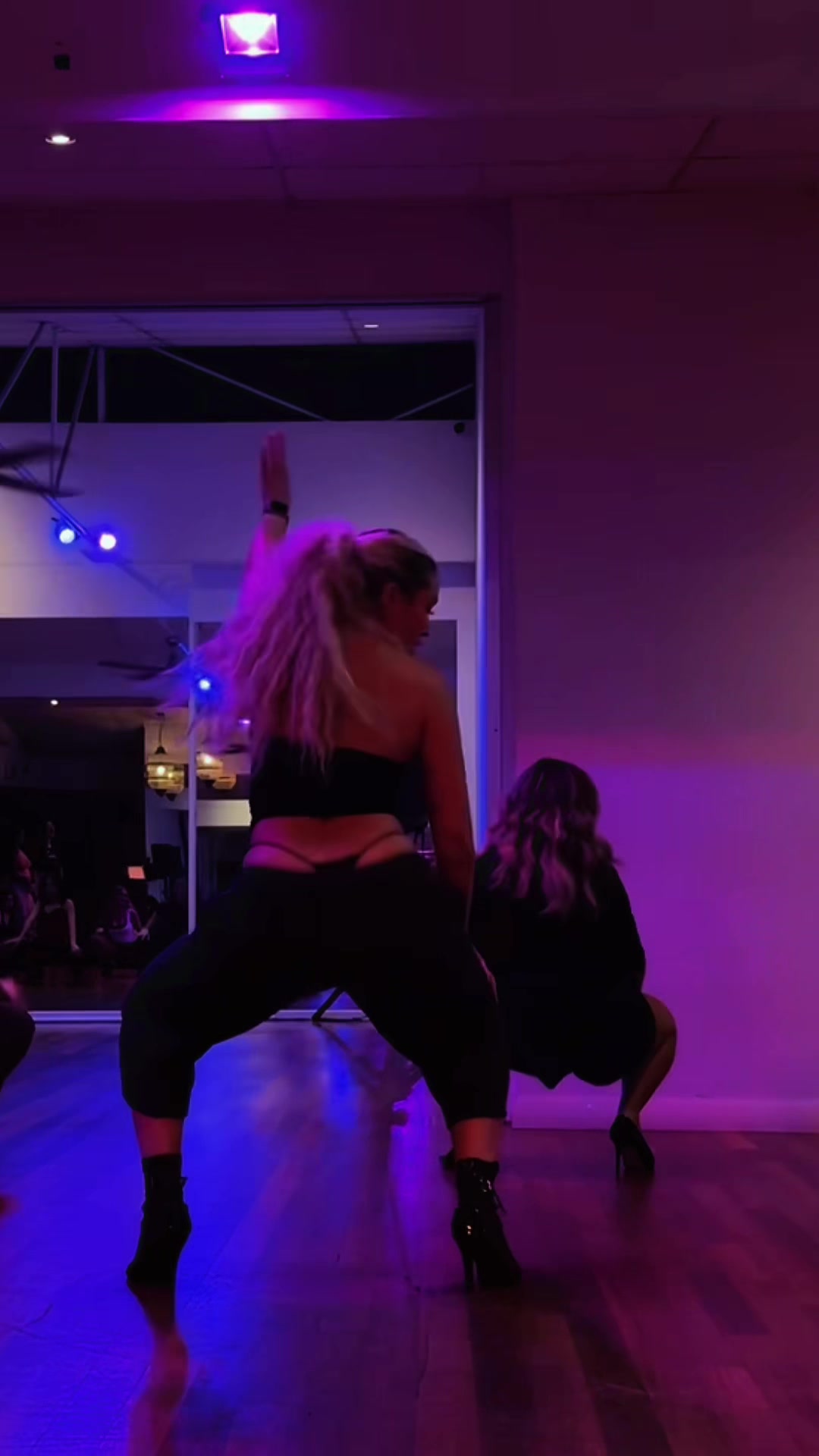 @_itsroxy1