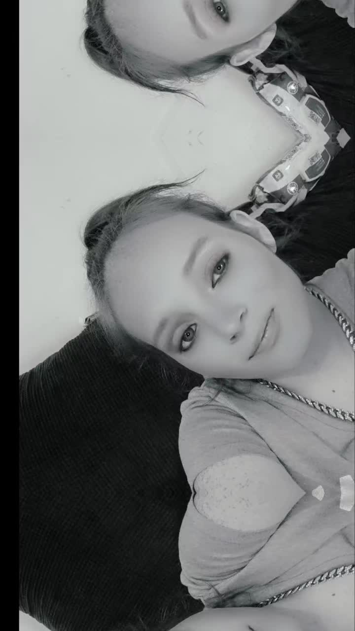 @Marie25