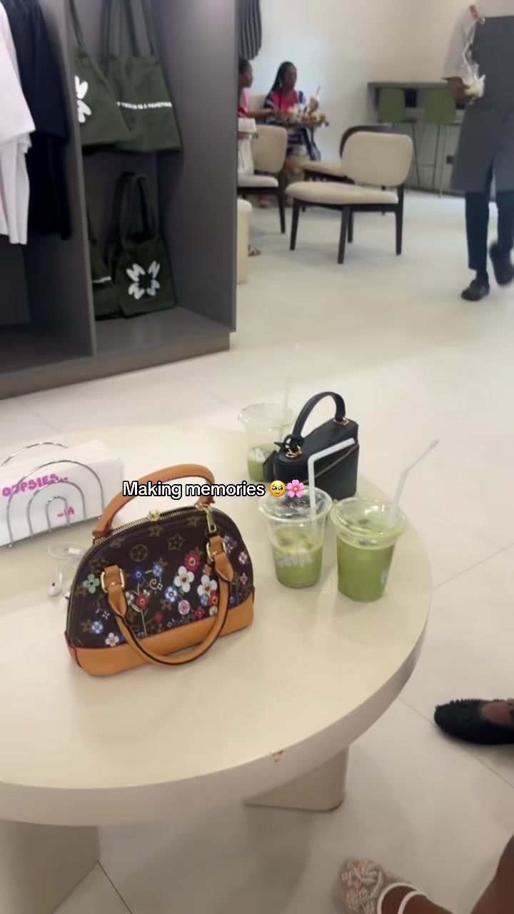 @Favvy xoxo 💋 🥹