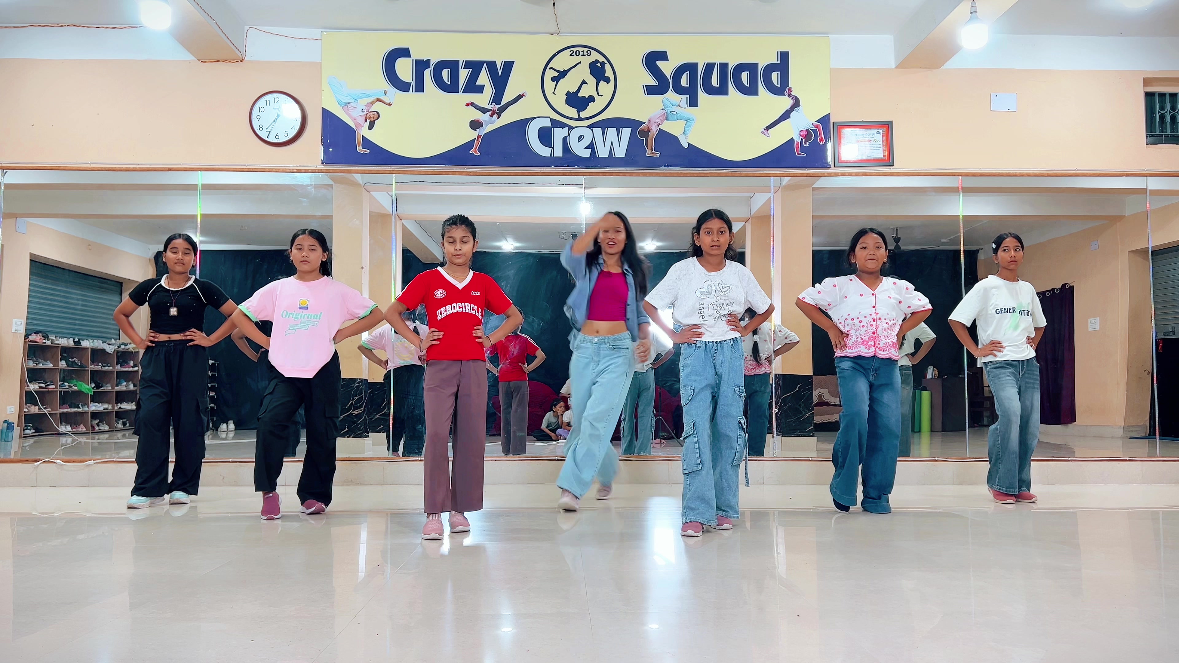 @Crazy Squad Crew