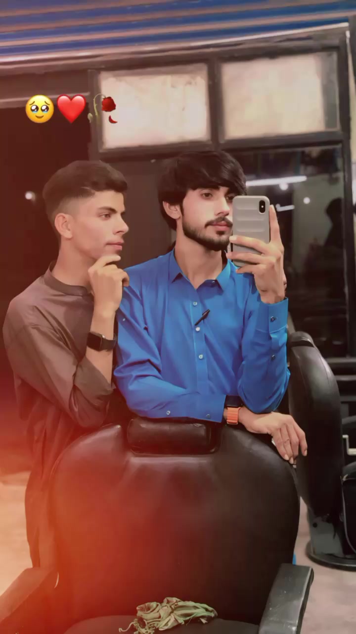 @Raees Amir SK 😎🔥