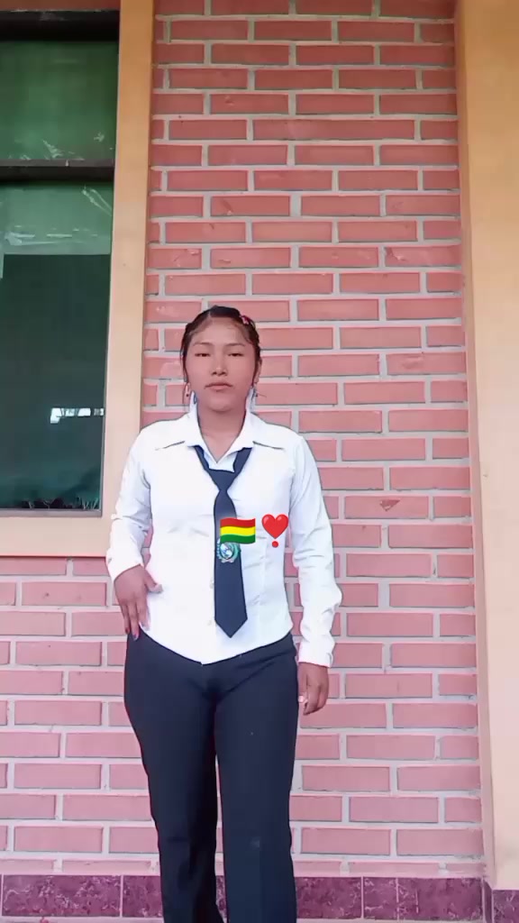 @shinahoteñita🍒🇧🇴