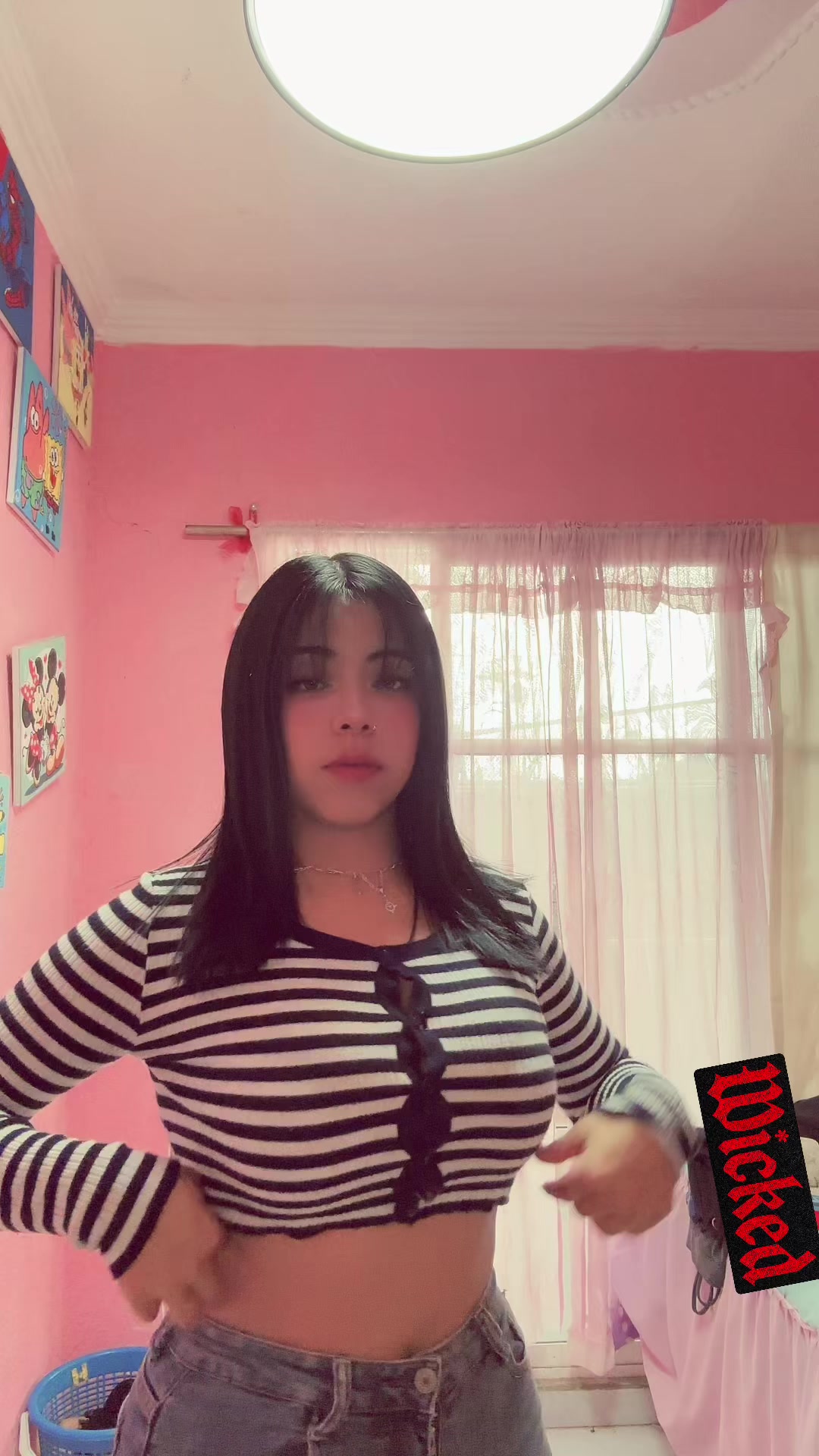 @👧🏽🫧✨