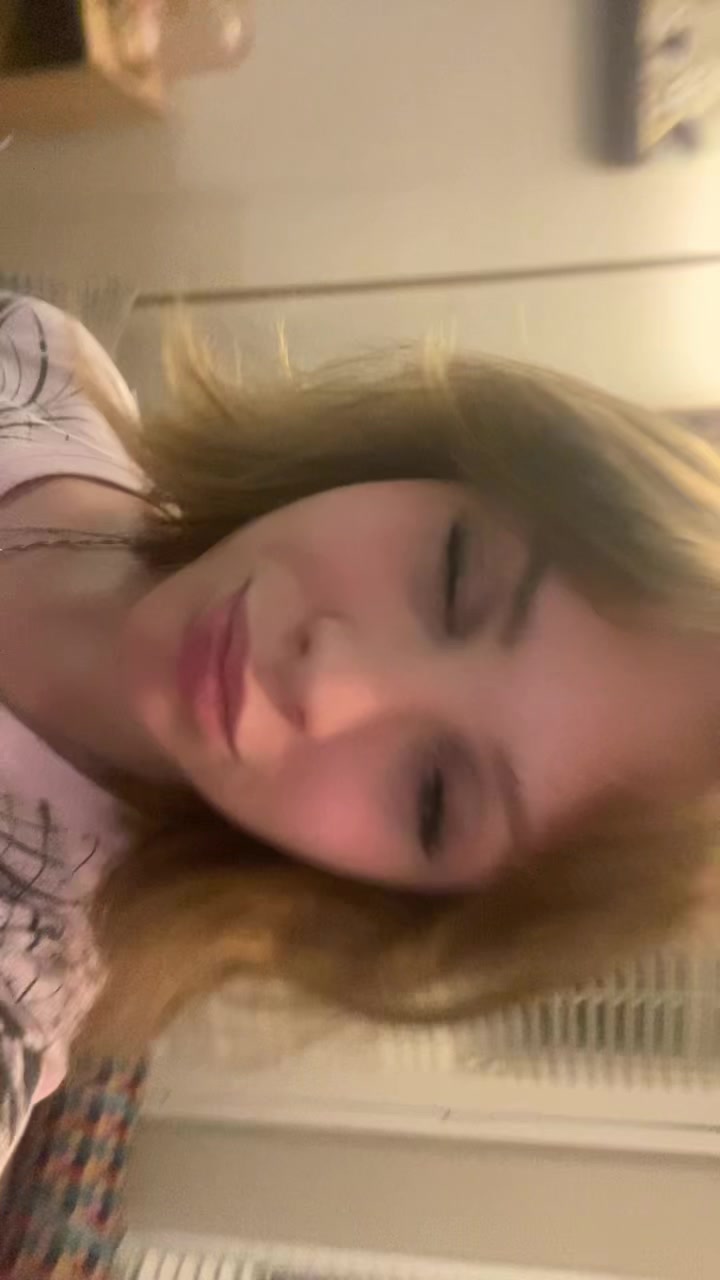 @👩🏼🦼➡️👩🏼🦼➡️