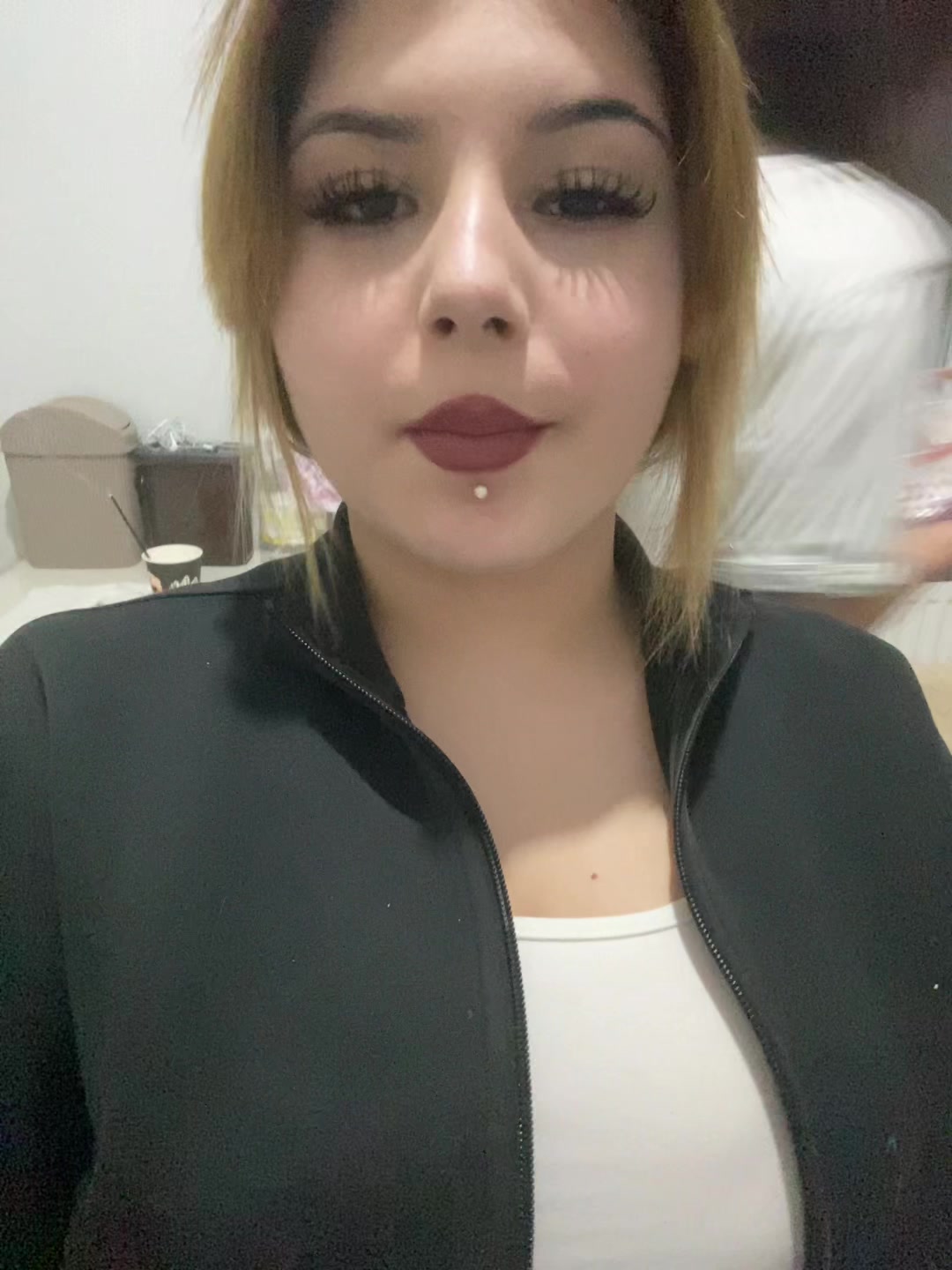 @xvazra00