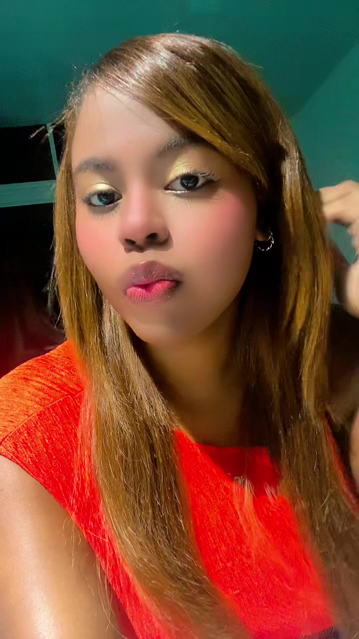 @EsteisyAlmonte