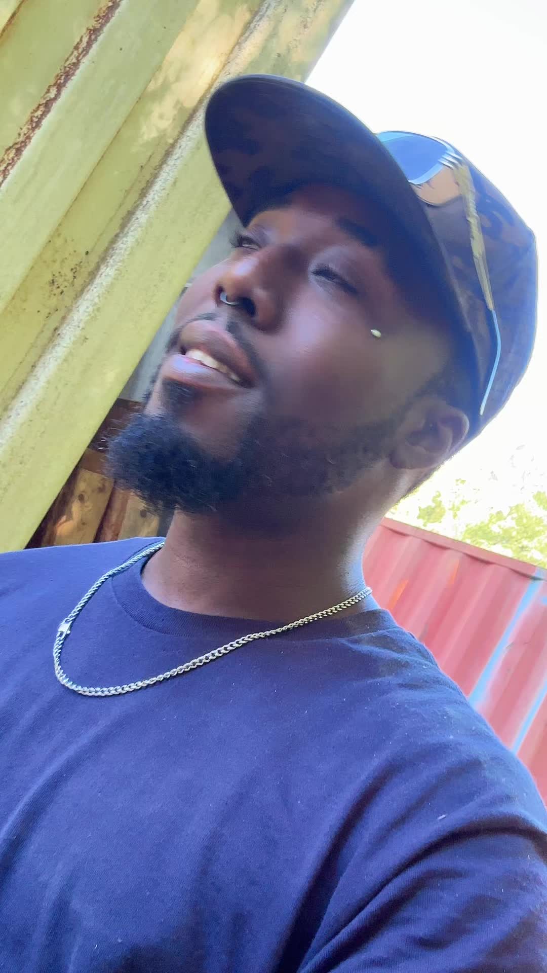 @El Vonye