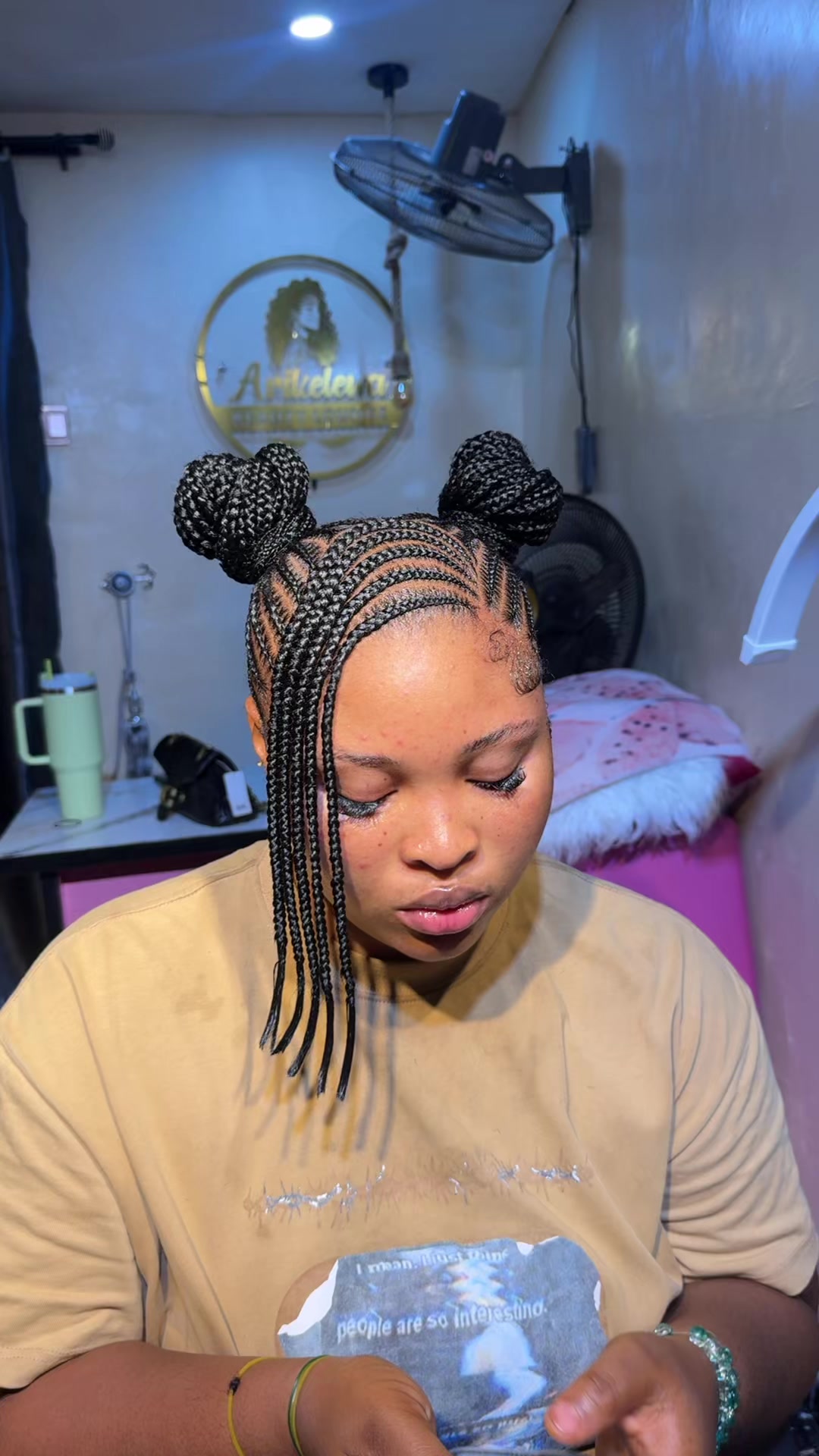 @HAIRSTYLIST IN OYO