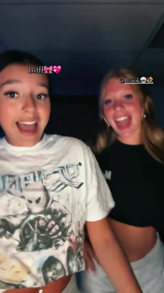 @👩🏼🦰👩🏼🦰