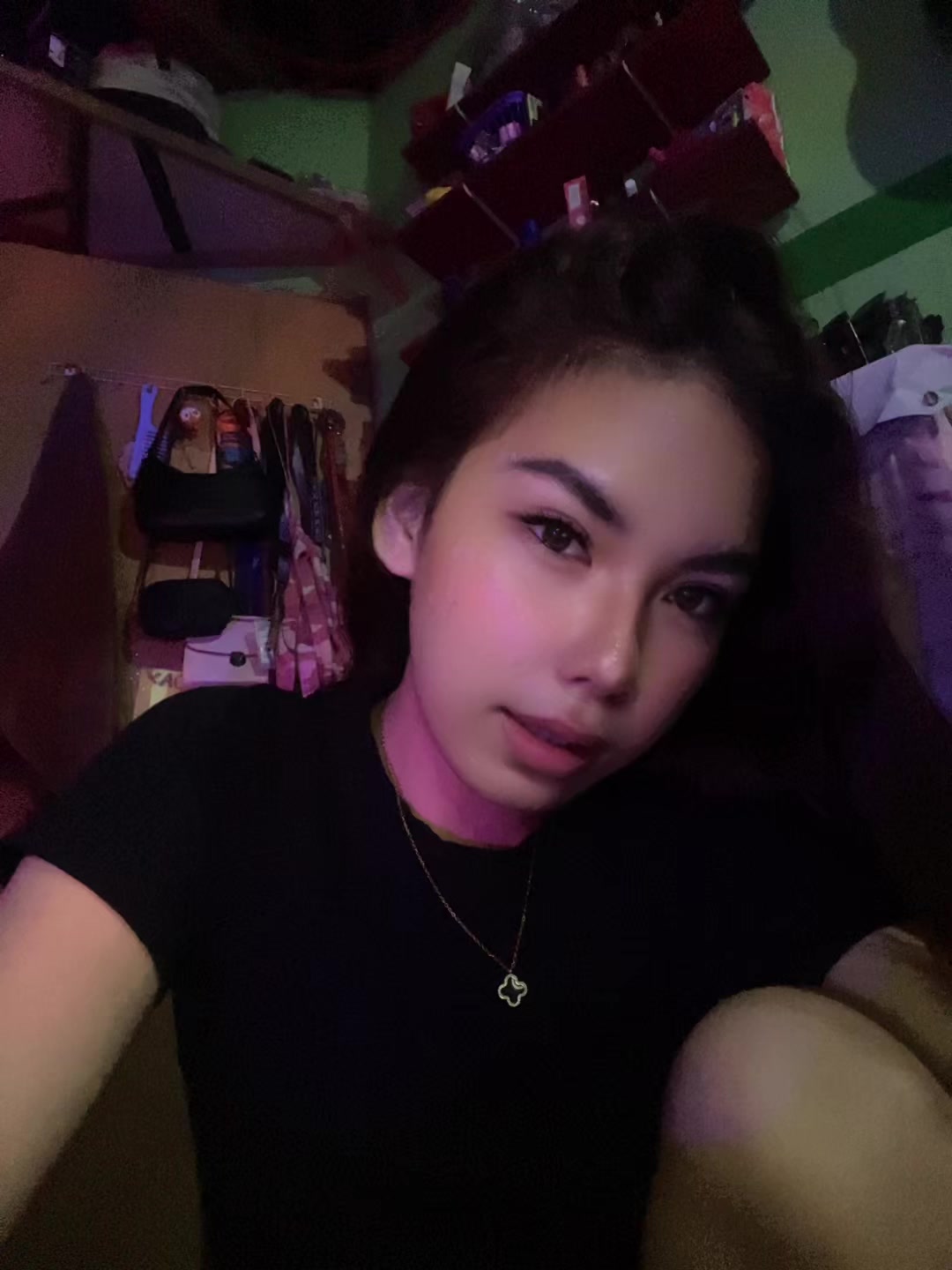 @𝑳 𝖔 𝖈 𝖆 𝕵𝖚𝖑𝖎𝖆𝖓𝖆