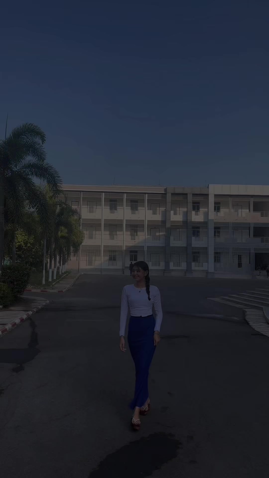 @Htet Htet🍀