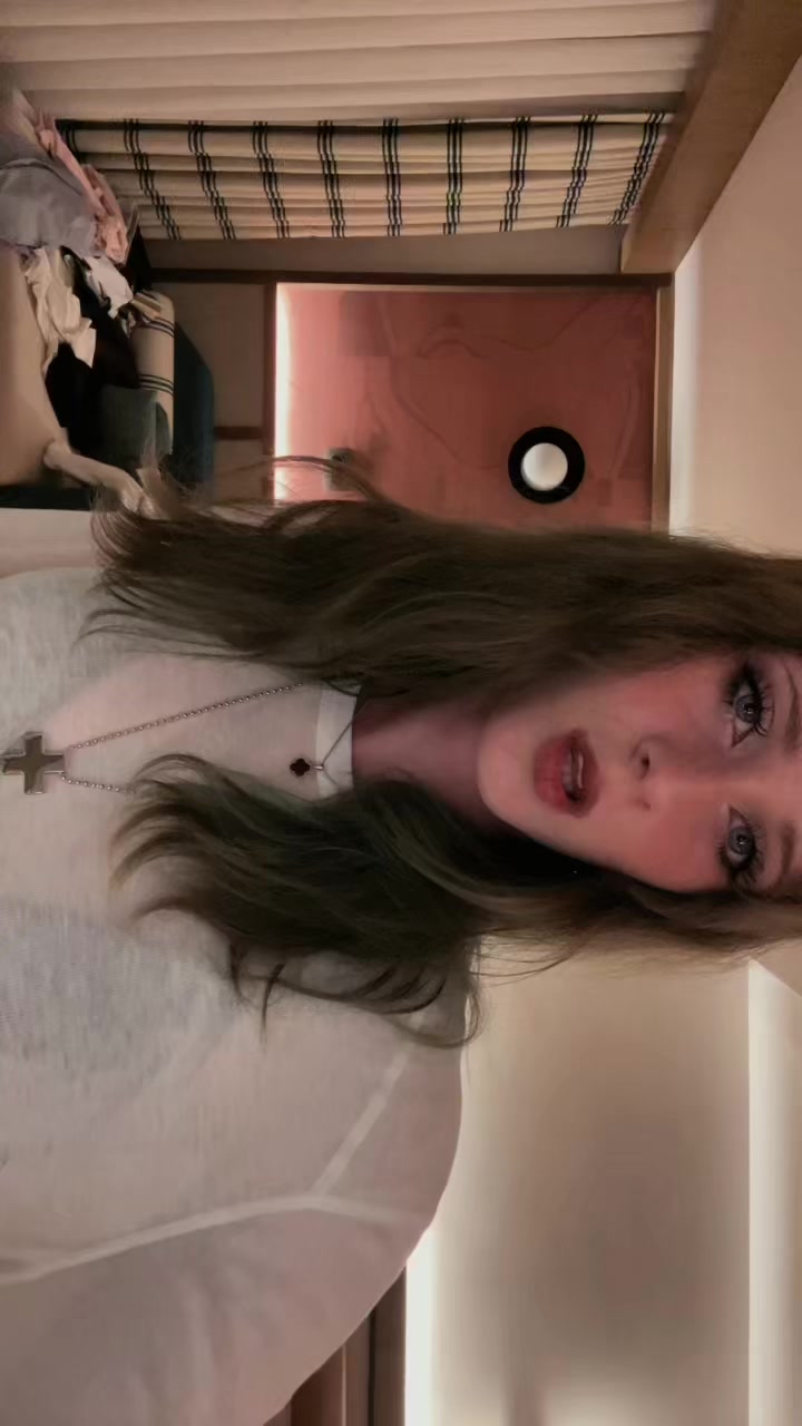 @𝓵𝓲𝓷𝓭𝓸𝓵𝓵𝓴𝓪🍨