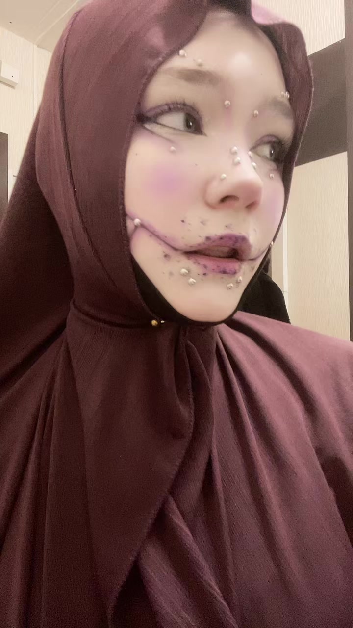 @малиКа🦇