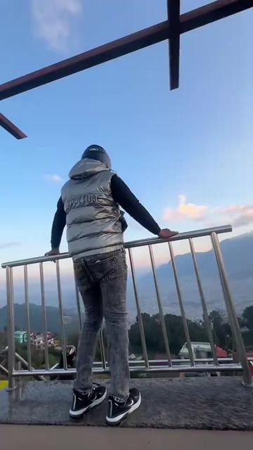 @sujan💀☠️👽( vakku) 😎