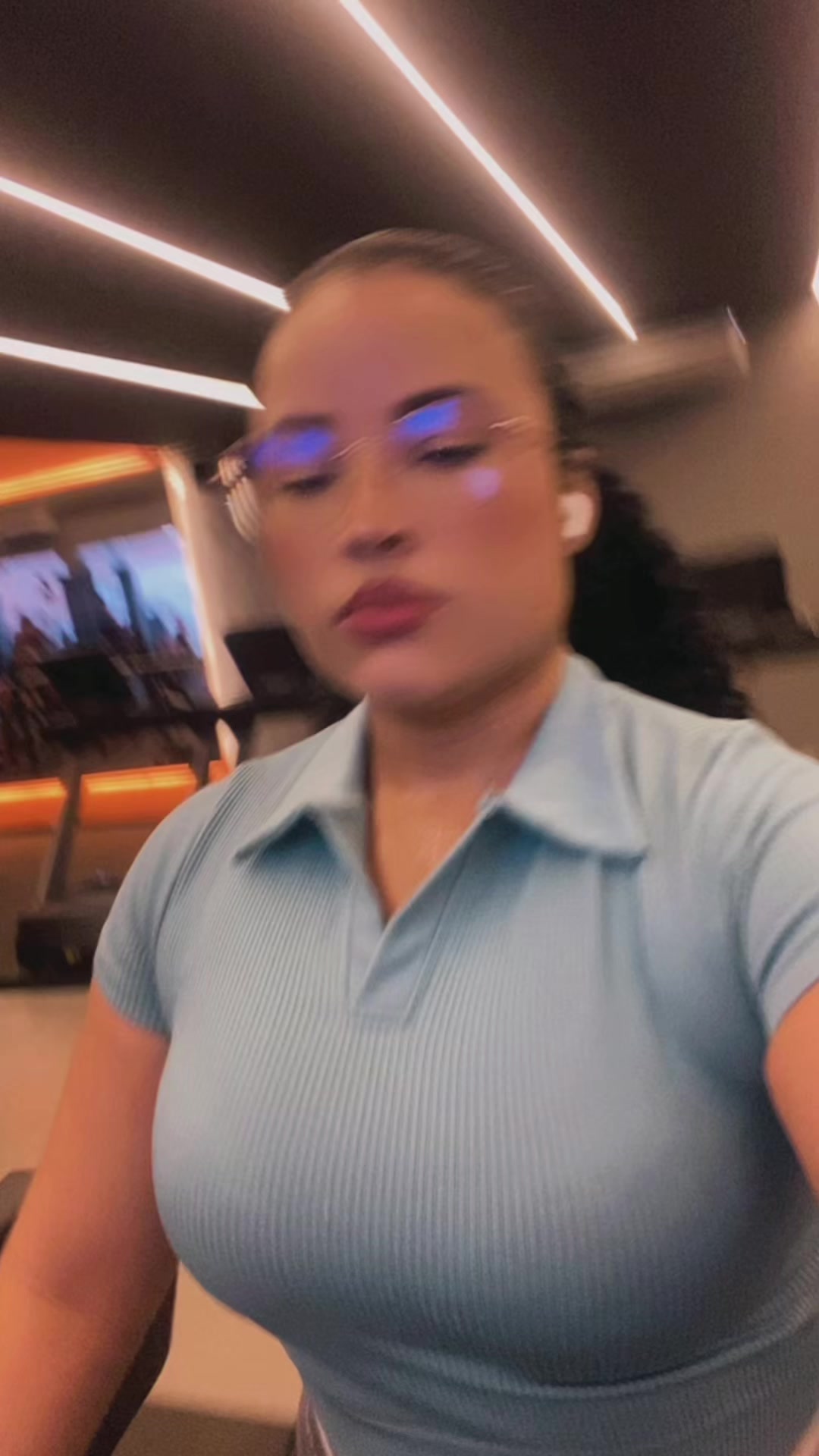 @Y ✨