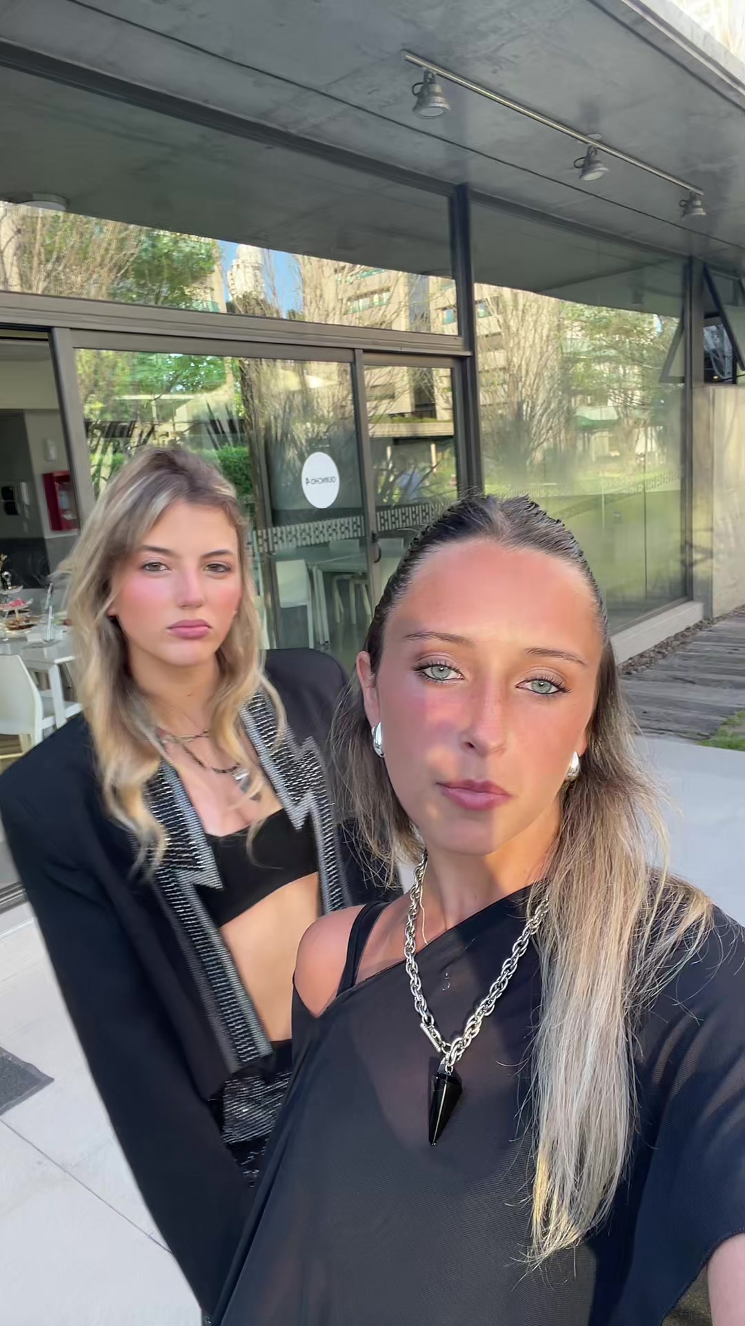 @vickyrinaldii