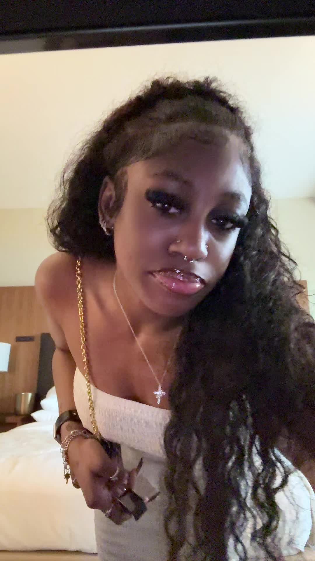 @kariecaa