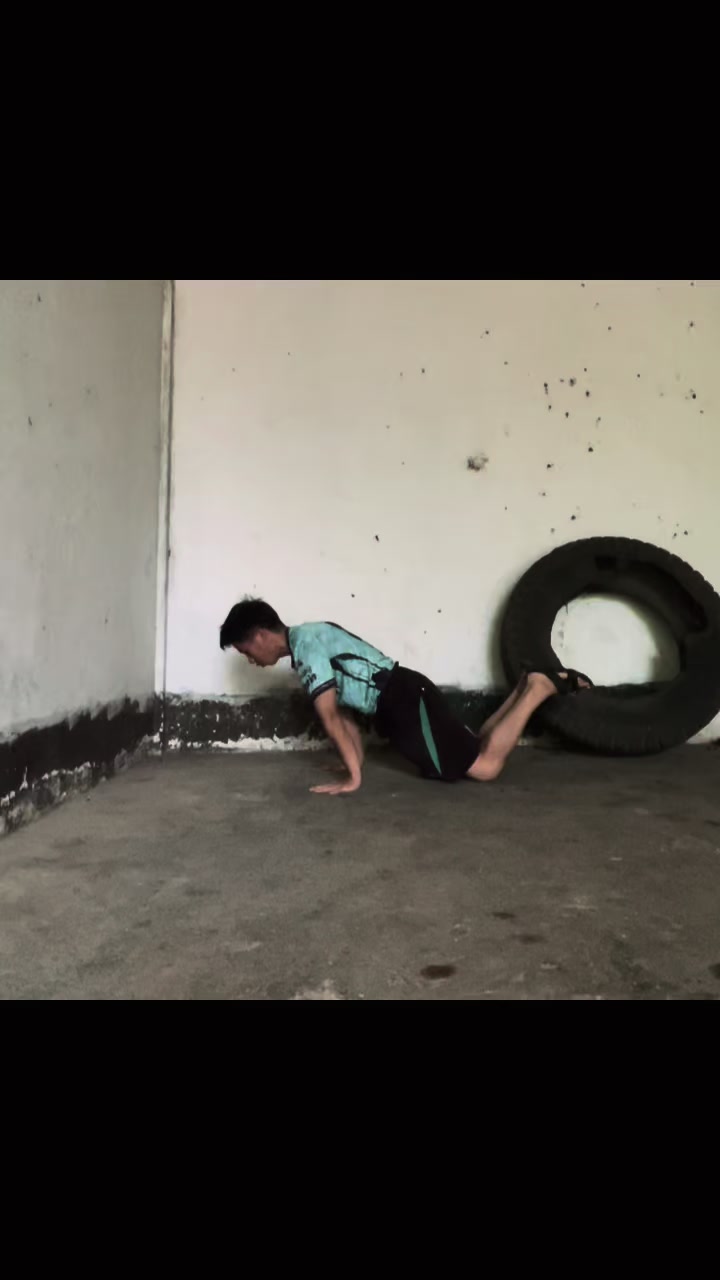 @★★★