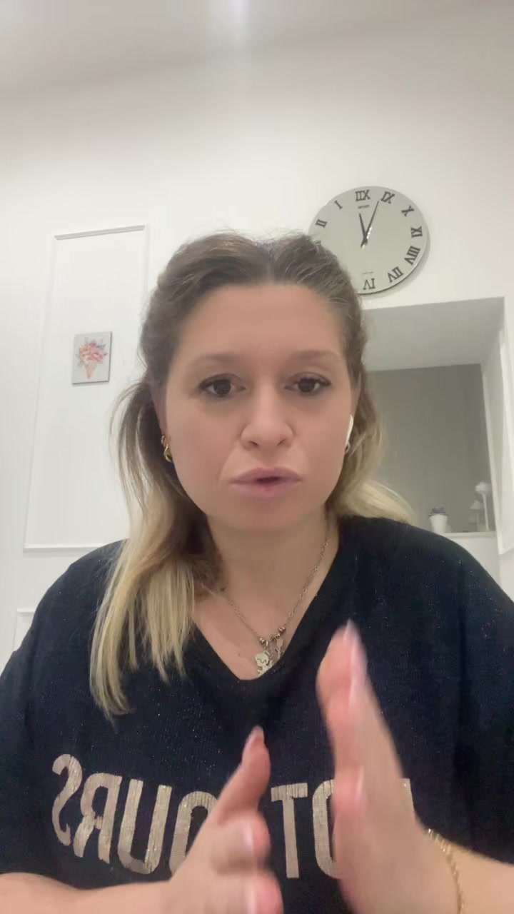 @Rosy_989