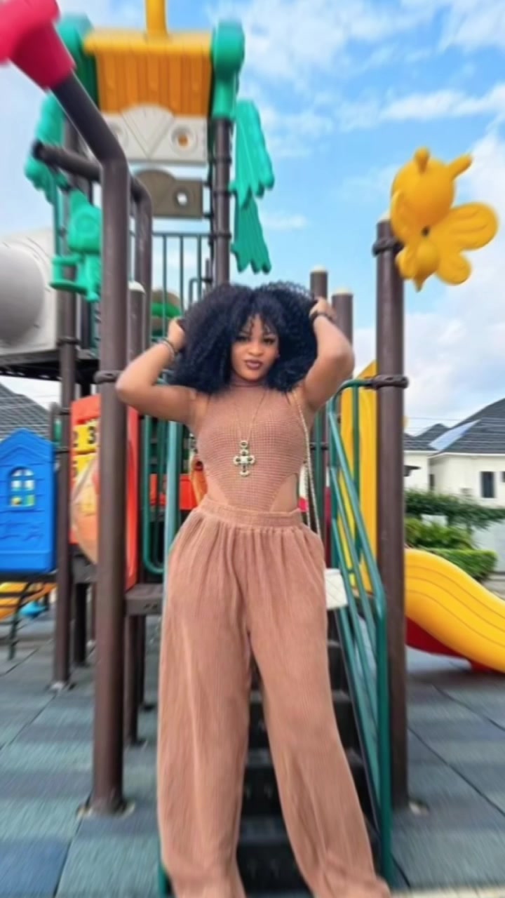 @𝐏𝐑𝐎 𝐓𝐄𝐌𝐏𝐋𝐀𝐓𝐄